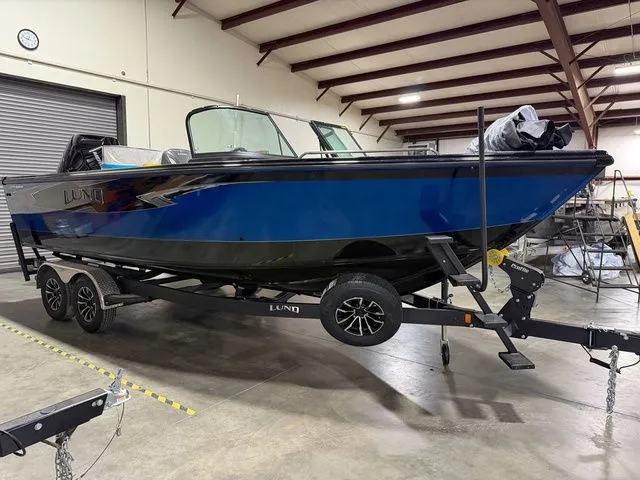 The Image of Lund 2275 Baron Sport 2026 - 1