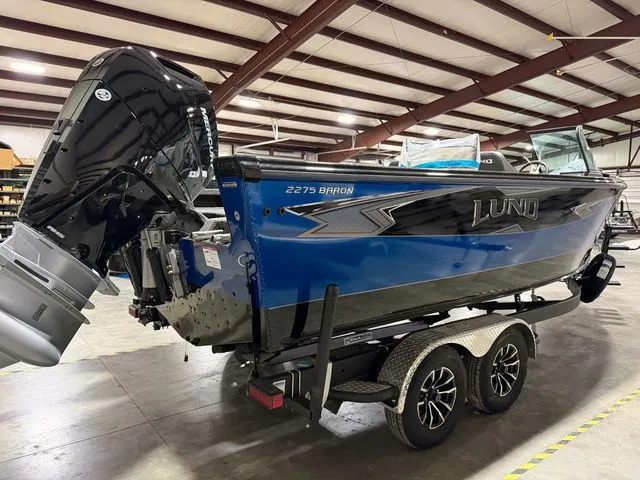 Slide: The Image of Lund 2275 Baron Sport 2026 - 5