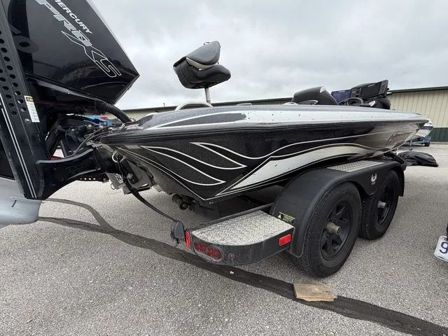 Slide: The Image of Phoenix Bass Boats 721 ProXP 2021 - 16