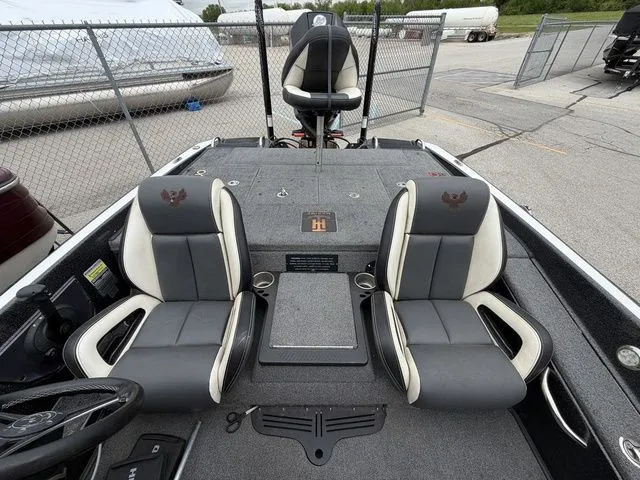 Slide: The Image of Phoenix Bass Boats 721 ProXP 2021 - 4