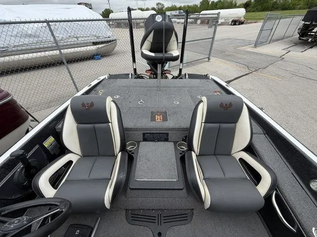 Slide: The Image of Phoenix Bass Boats 721 ProXP 2021 - 5