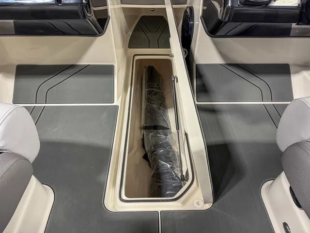 Slide: The Image of Bayliner V20 2026 - 5