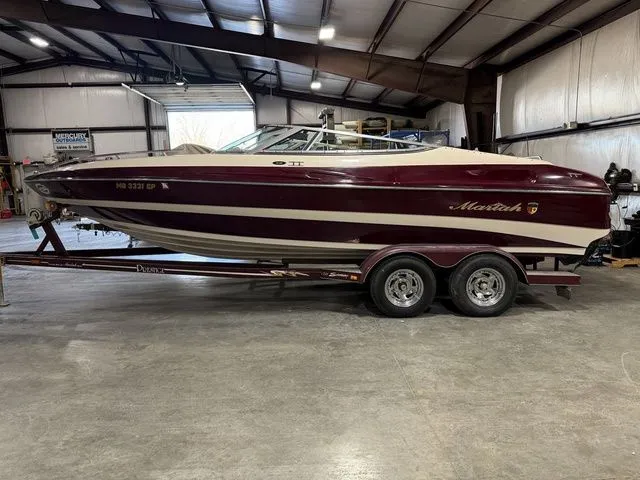 Slide: The Image of Mariah Z 222 BR 2000 - 2