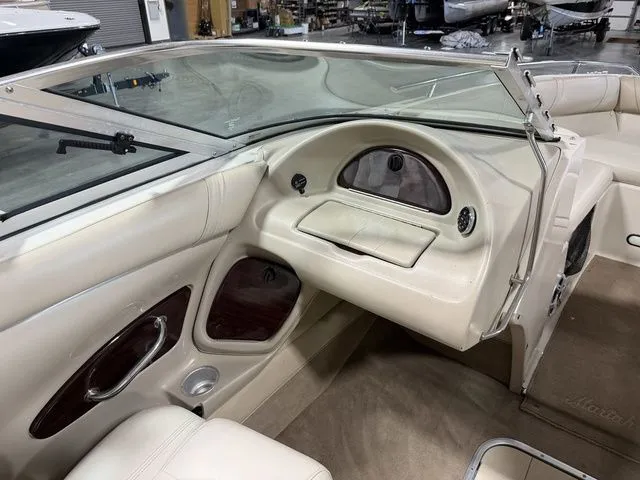 Slide: The Image of Mariah Z 222 BR 2000 - 20