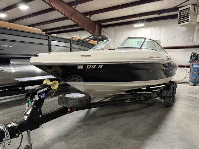 The Image of Sea Ray 205 Sport 2010 - 1
