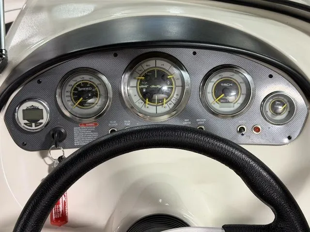 Slide: The Image of Sea Ray 205 Sport 2010 - 13