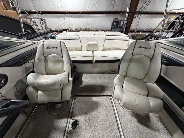 Slide: The Image of Sea Ray 205 Sport 2010 - 16