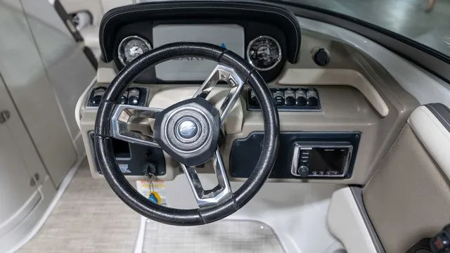 Slide: The Image of Crownline Boats E 255 2020 - 10