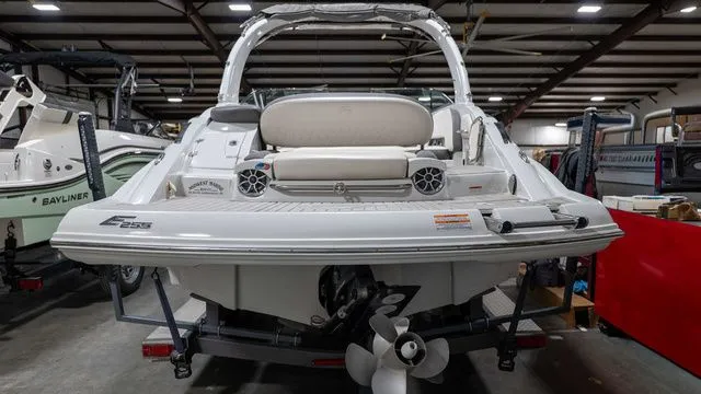 Slide: The Image of Crownline Boats E 255 2020 - 4
