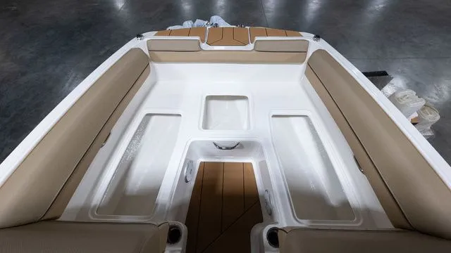 Slide: The Image of Bayliner D20 2025 - 23