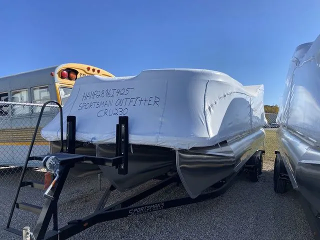 Slide: The Image of Harris Cruiser 230 CWDH 2025 - 17