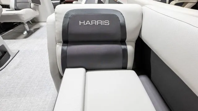 Slide: The Image of Harris Cruiser 230 CWDH 2025 - 5