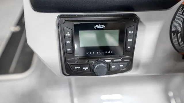 Slide: The Image of Harris Cruiser 230 FC 2026 - 11