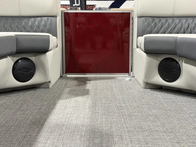 Slide: The Image of Harris Cruiser 230 SL 2026 - 14