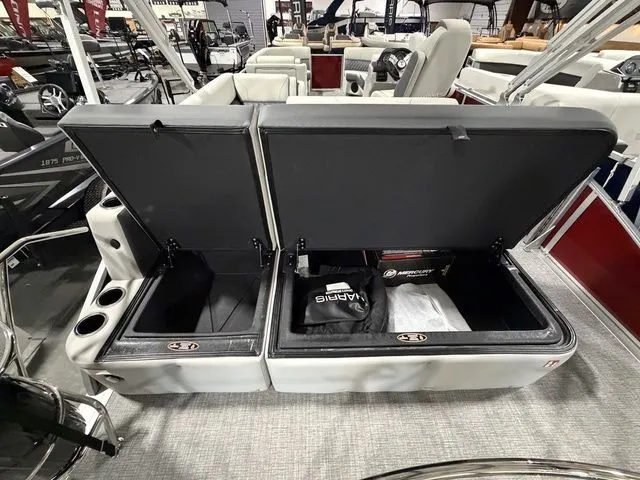 Slide: The Image of Harris Cruiser 230 SL 2026 - 17