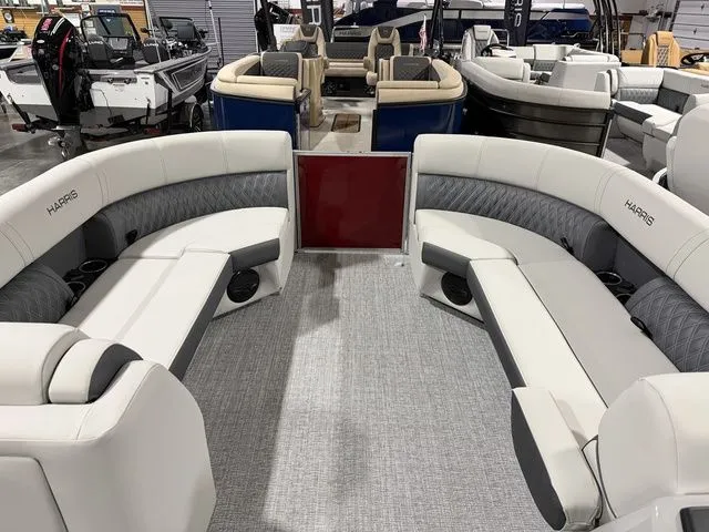 Slide: The Image of Harris Cruiser 230 SL 2026 - 5