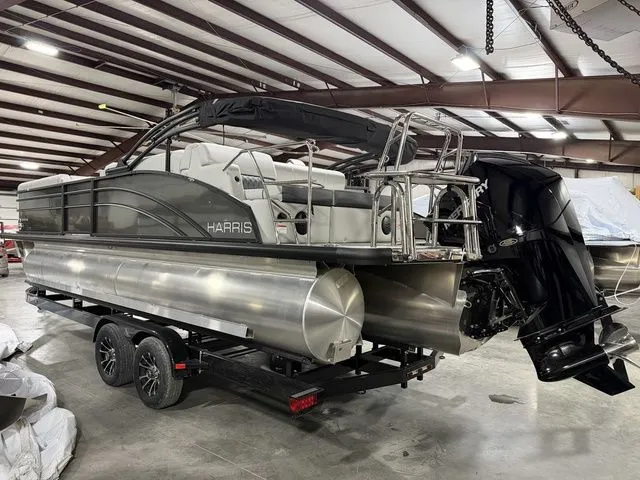 Slide: The Image of Harris Cruiser 250 SL 2026 - 5