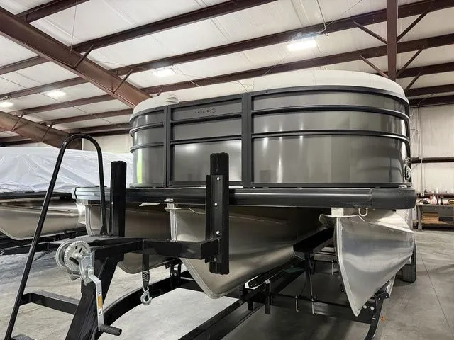 Slide: The Image of Harris Cruiser 250 SL 2026 - 6