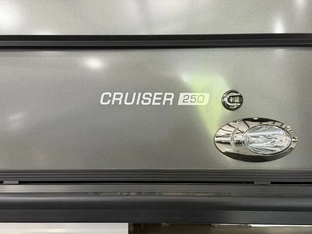 Slide: The Image of Harris Cruiser 250 SL 2026 - 7