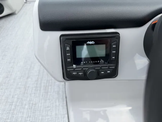 Slide: The Image of Harris Cruiser 210 SL 2026 - 13