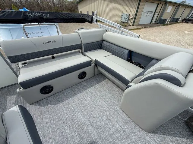 Slide: The Image of Harris Cruiser 210 SL 2026 - 15
