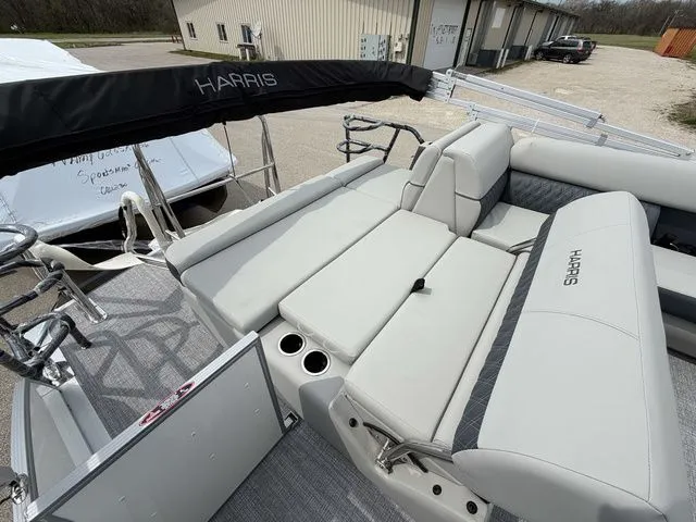 Slide: The Image of Harris Cruiser 210 SL 2026 - 16