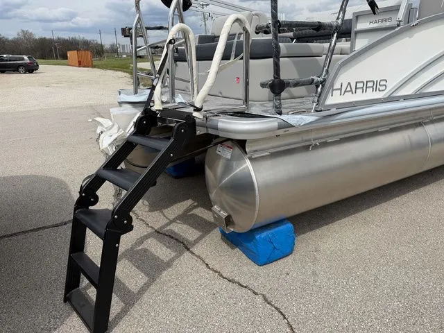 Slide: The Image of Harris Cruiser 210 SL 2026 - 5