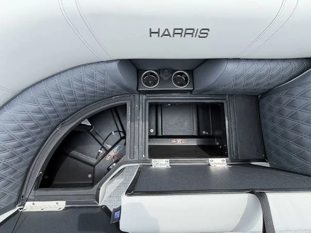 Slide: The Image of Harris Cruiser 210 SL 2026 - 9