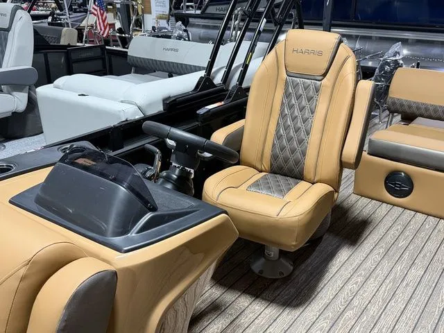 Slide: The Image of Harris Cruiser 230 SL 2026 - 3