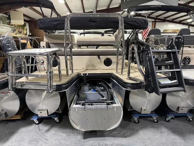 Slide: The Image of Harris Cruiser 230 SL 2026 - 18