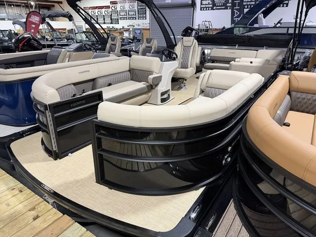 Slide: The Image of Harris Cruiser 230 SL 2026 - 3