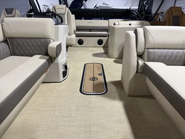 Slide: The Image of Harris Cruiser 230 SL 2026 - 4