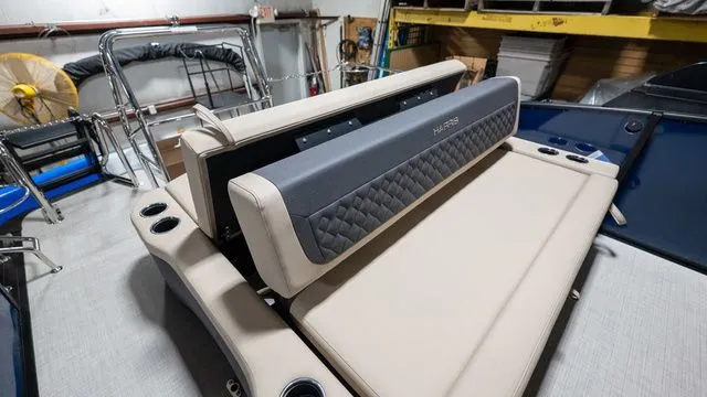 Slide: The Image of Harris SUNLINER 230 SLDH 2026 - 15