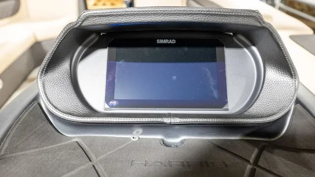Slide: The Image of Harris SUNLINER 230 SLDH 2026 - 9