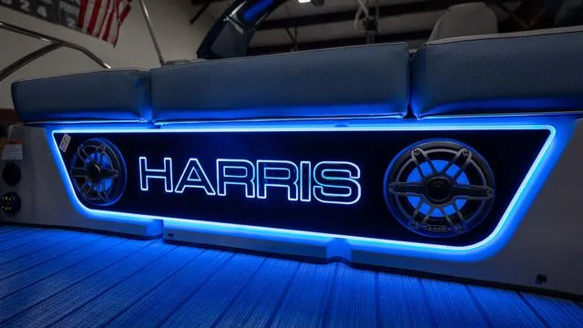 Slide: The Image of Harris Grand Mariner 250 SL 2026 - 25