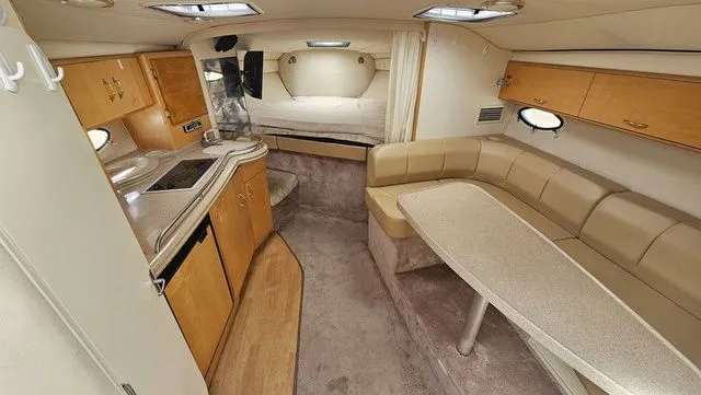 Slide: The Image of Larson Cabrio 330 2000 - 15