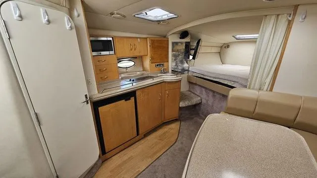 Slide: The Image of Larson Cabrio 330 2000 - 16