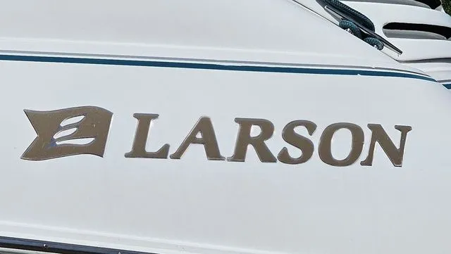 Slide: The Image of Larson Cabrio 330 2000 - 28