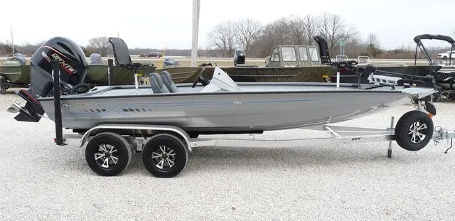 Slide: The Image of Xpress Hyper-Lift Crappie H20C 2026 - 6