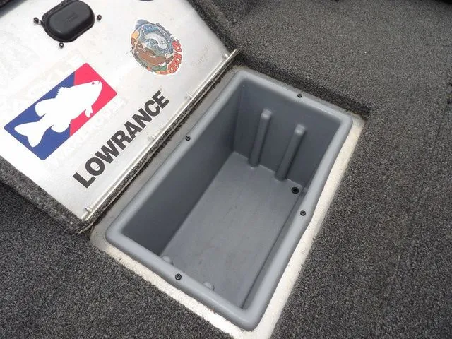 Slide: The Image of Lowe Stinger ST175 2013 - 18