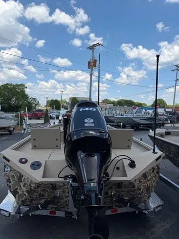 Slide: The Image of Excel Bay Pro 203 Elite with 140 HP Suzuki 2026 - 11