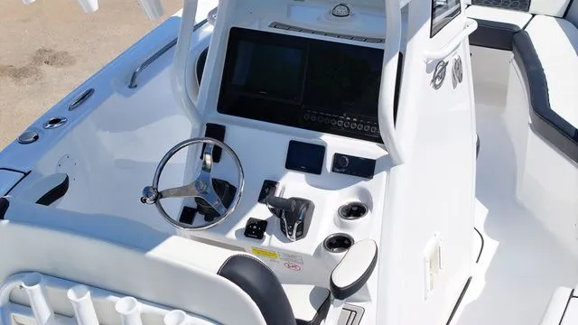 Slide: The Image of Tidewater 232 CC Adventure 2026 - 19