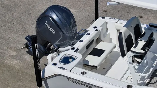 Slide: The Image of Tidewater 232 CC Adventure 2026 - 21