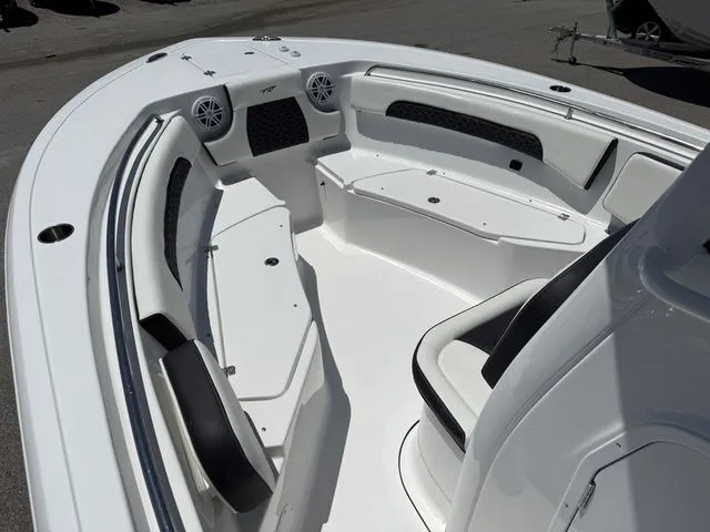 Slide: The Image of Tidewater 232 CC Adventure 2026 - 6
