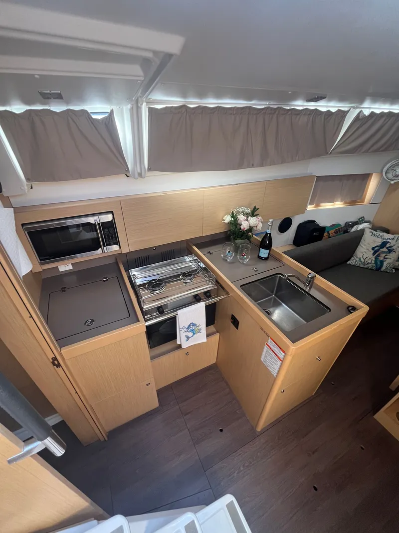 Slide: The Image of Beneteau Oceanis 38.1 2019 - 23