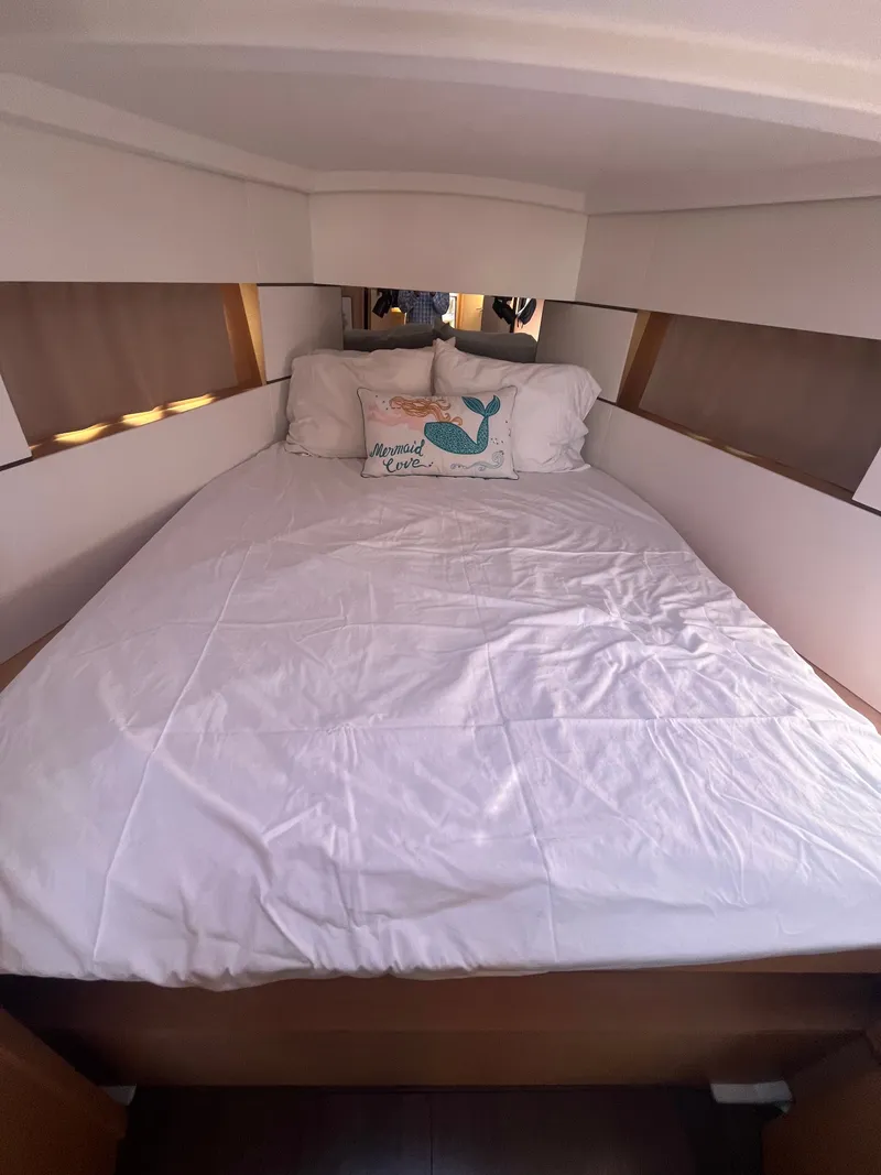 Slide: The Image of Beneteau Oceanis 38.1 2019 - 31