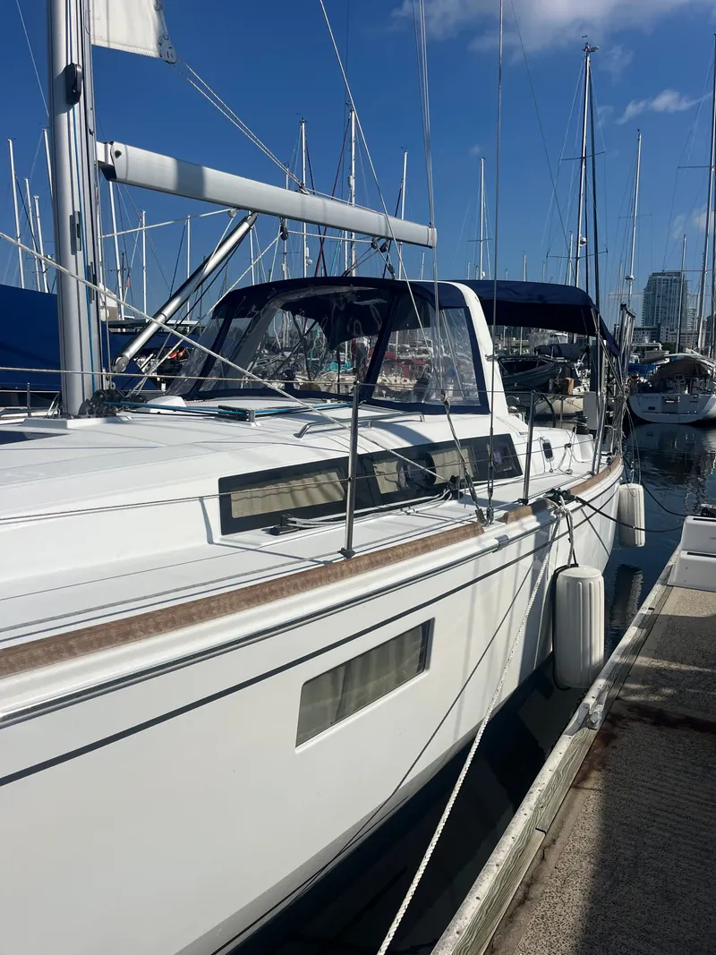 Slide: The Image of Beneteau Oceanis 38.1 2019 - 4