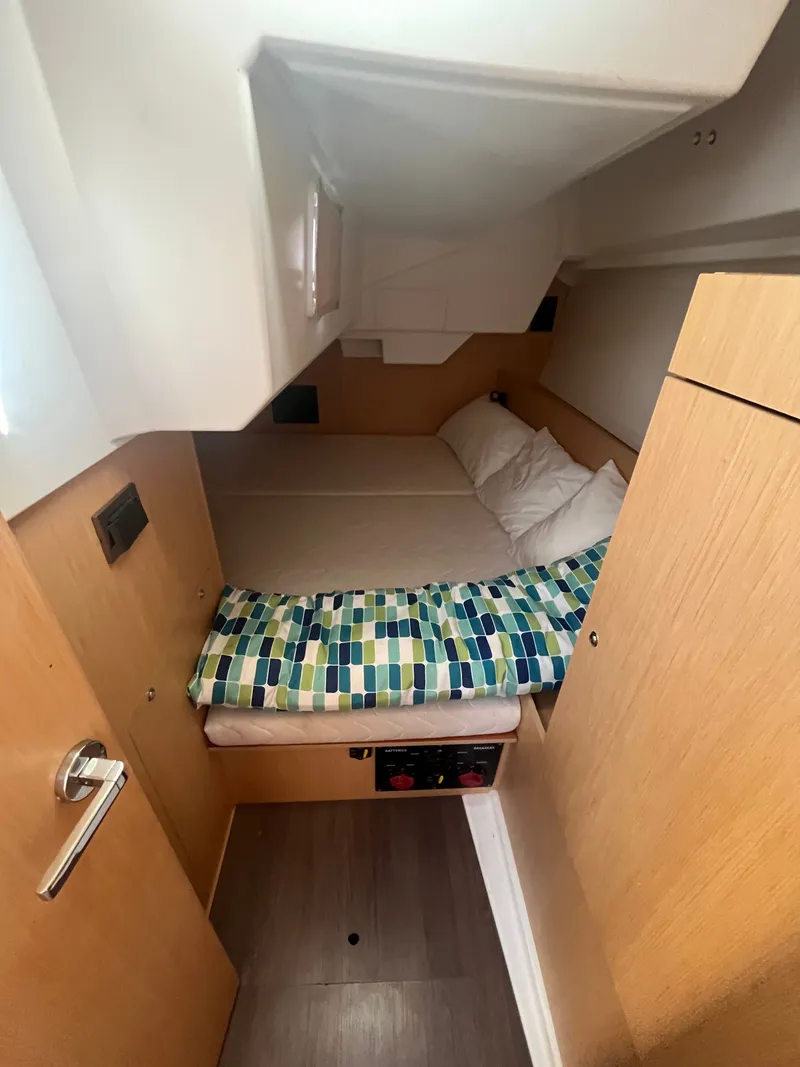 Slide: The Image of Beneteau Oceanis 38.1 2019 - 46