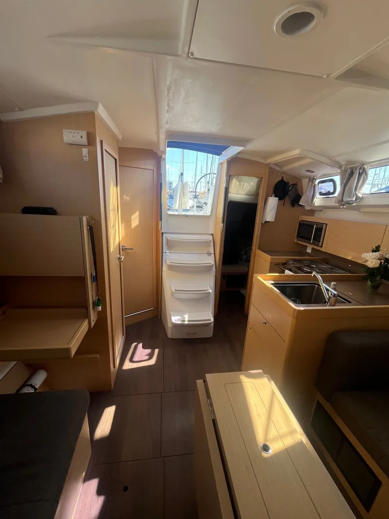 Slide: The Image of Beneteau Oceanis 38.1 2019 - 52