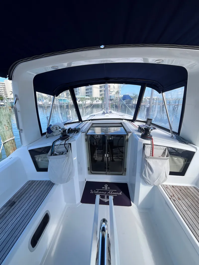 Slide: The Image of Beneteau Oceanis 38.1 2019 - 7